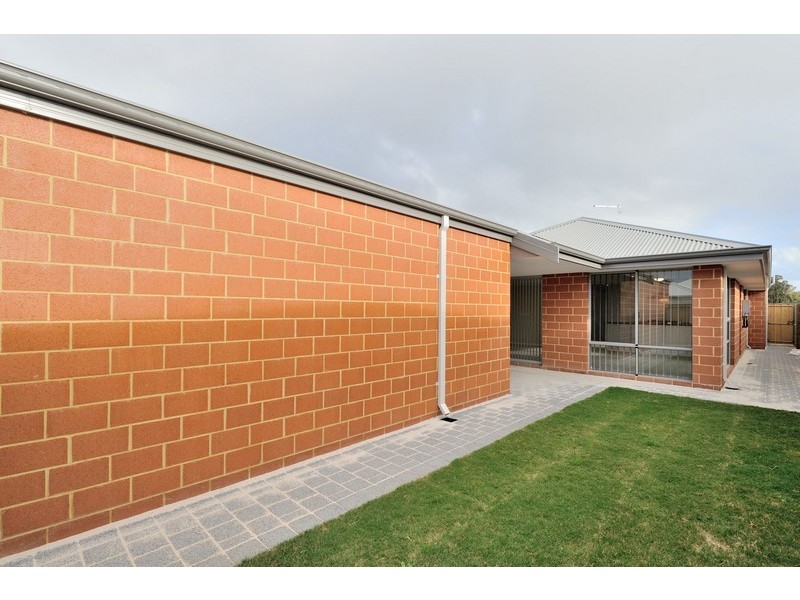 12 Glider Street, Ellenbrook WA 6069