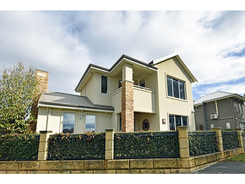 9 Harman Place, Aveley WA 6069