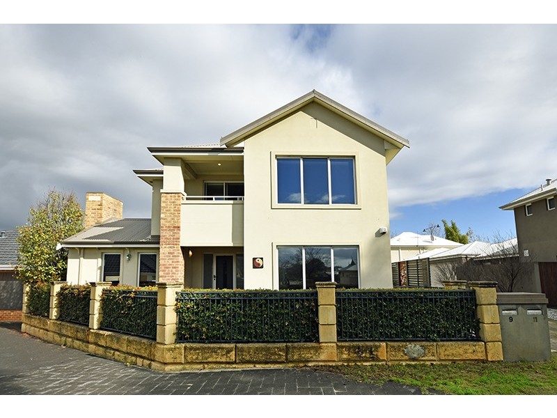 9 Harman Place, Aveley WA 6069