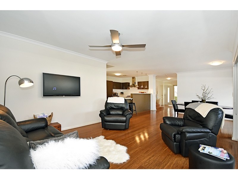 9 Harman Place, Aveley WA 6069