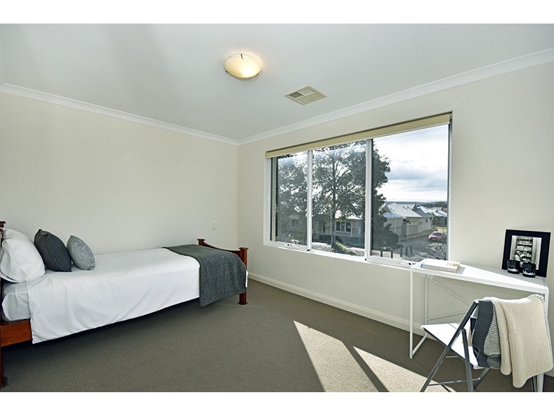 9 Harman Place, Aveley WA 6069