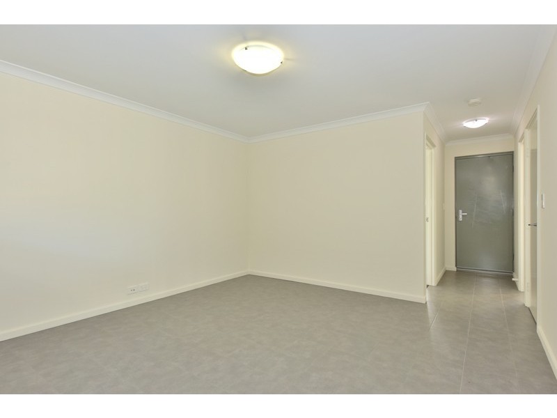 2/4 Balfour Road, Swan View WA 6056