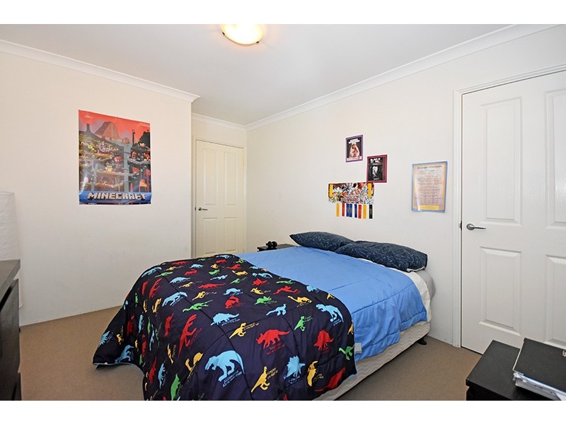 1/10 Dulegal Way, Aveley WA 6069