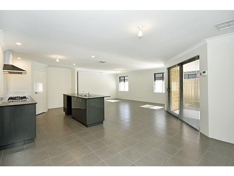 12 Gamin Vista, Aveley WA 6069
