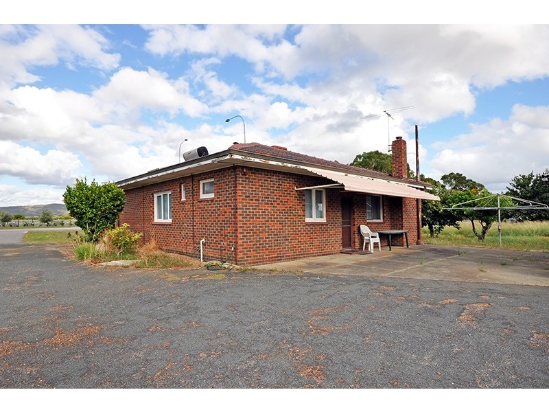 835 Great Northern Highway, Herne Hill WA 6056