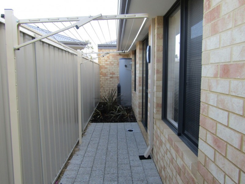 1/9 Augustus Drive, Jane Brook WA 6056