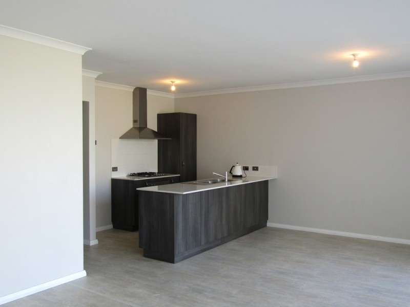 19 Minikin Drive, Aveley WA 6069