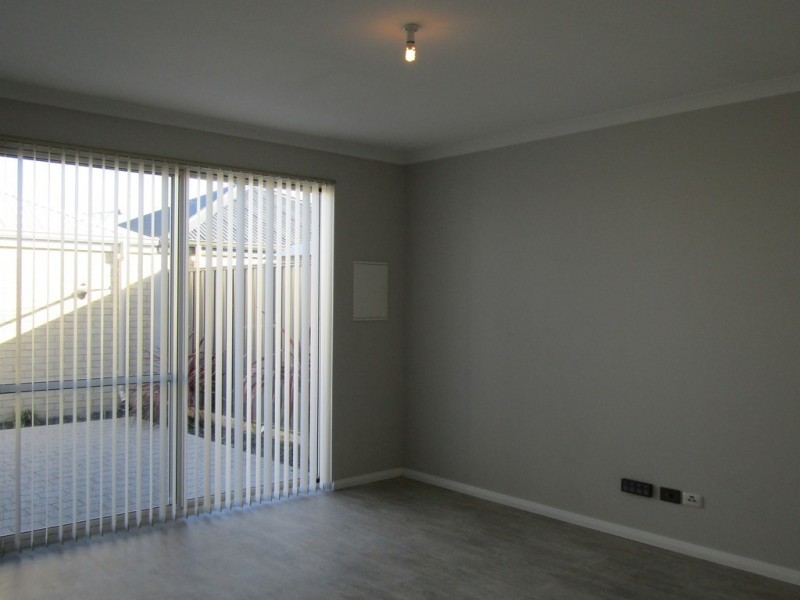 19 Minikin Drive, Aveley WA 6069