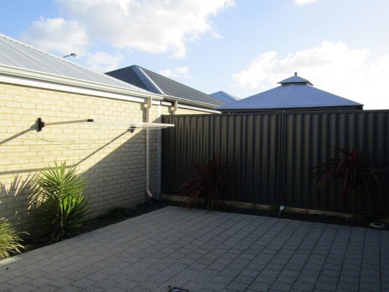 19 Minikin Drive, Aveley WA 6069