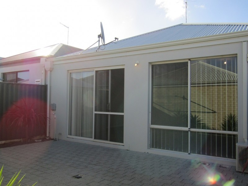 19 Minikin Drive, Aveley WA 6069