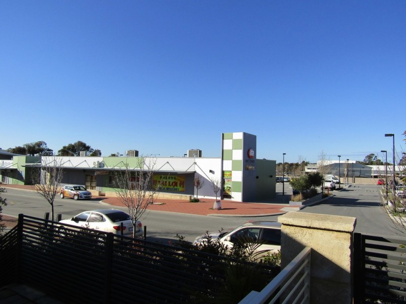 10 Flecker Promenade, Aveley WA 6069