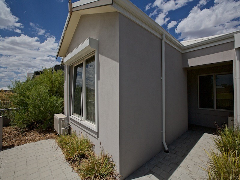 14 Minnie Lane, Ellenbrook WA 6069