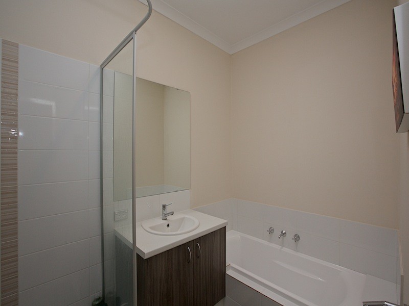 14 Minnie Lane, Ellenbrook WA 6069