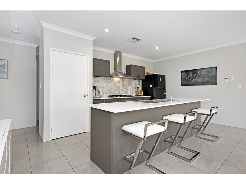 55 Jennapullin Crescent, Ellenbrook WA 6069