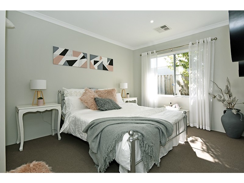 55 Jennapullin Crescent, Ellenbrook WA 6069