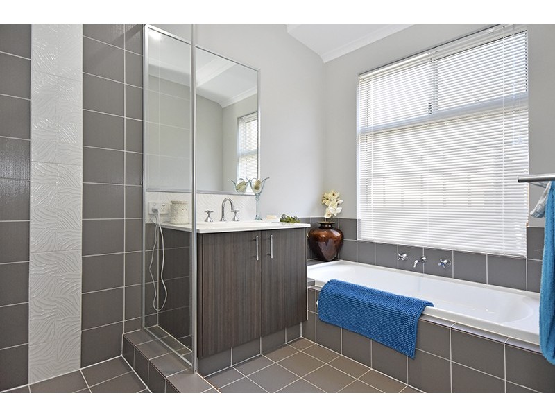 55 Jennapullin Crescent, Ellenbrook WA 6069