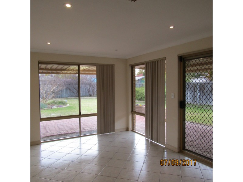 20 Starbush Crescent, Ellenbrook WA 6069