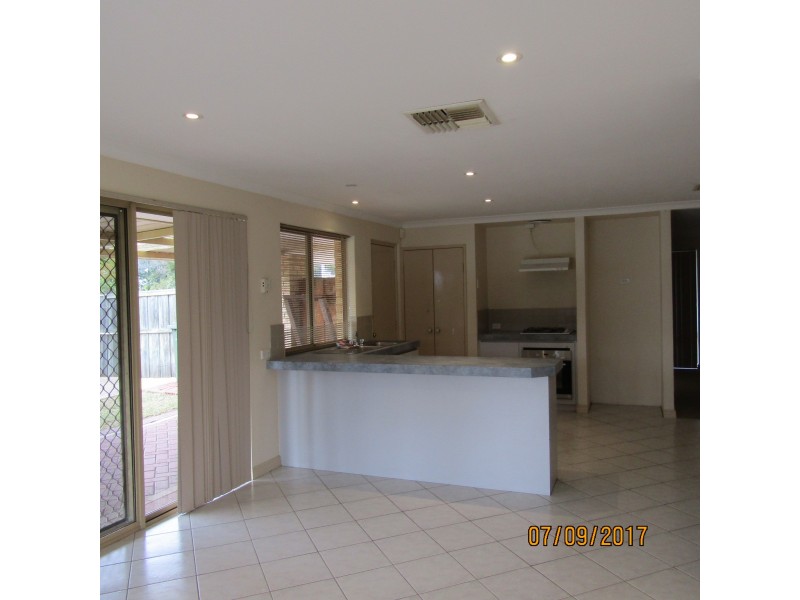 20 Starbush Crescent, Ellenbrook WA 6069