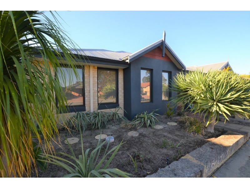 24 Larrawa Circle, Ellenbrook WA 6069