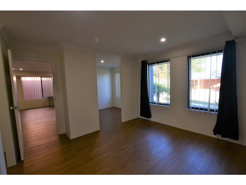 24 Larrawa Circle, Ellenbrook WA 6069