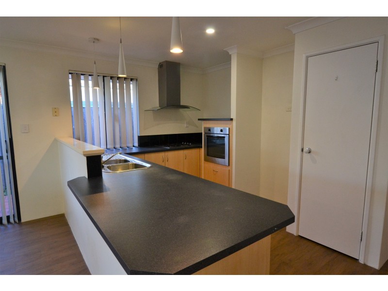 24 Larrawa Circle, Ellenbrook WA 6069