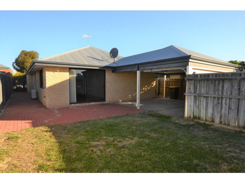 24 Larrawa Circle, Ellenbrook WA 6069