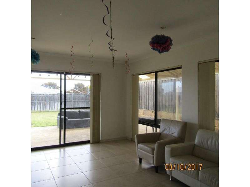 49 Thorold Avenue, Ellenbrook WA 6069