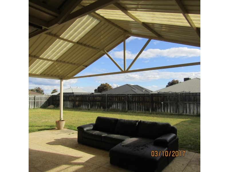 49 Thorold Avenue, Ellenbrook WA 6069