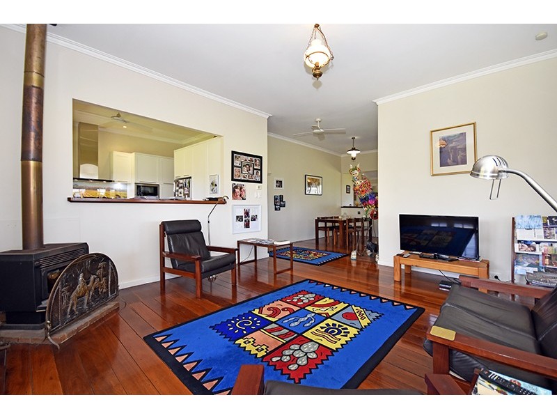 61 Memorial Avenue, Baskerville WA 6056