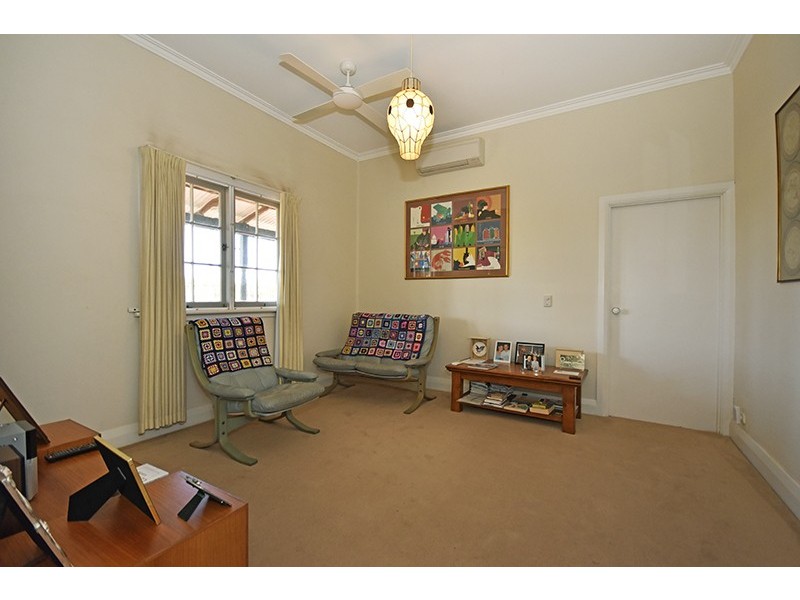 61 Memorial Avenue, Baskerville WA 6056