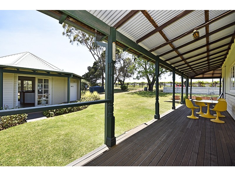 61 Memorial Avenue, Baskerville WA 6056