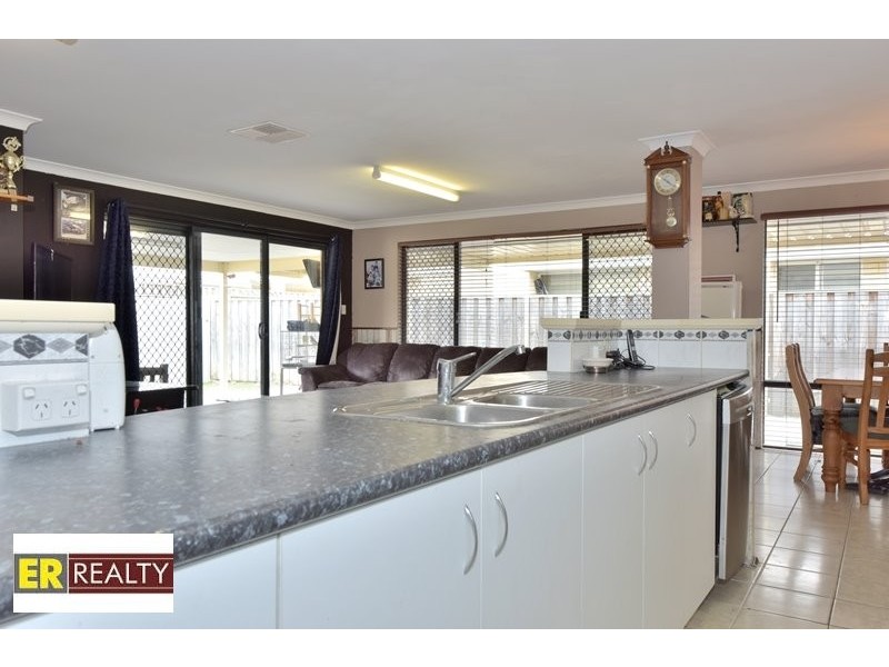 14 Ardmore Parade, Ellenbrook WA 6069