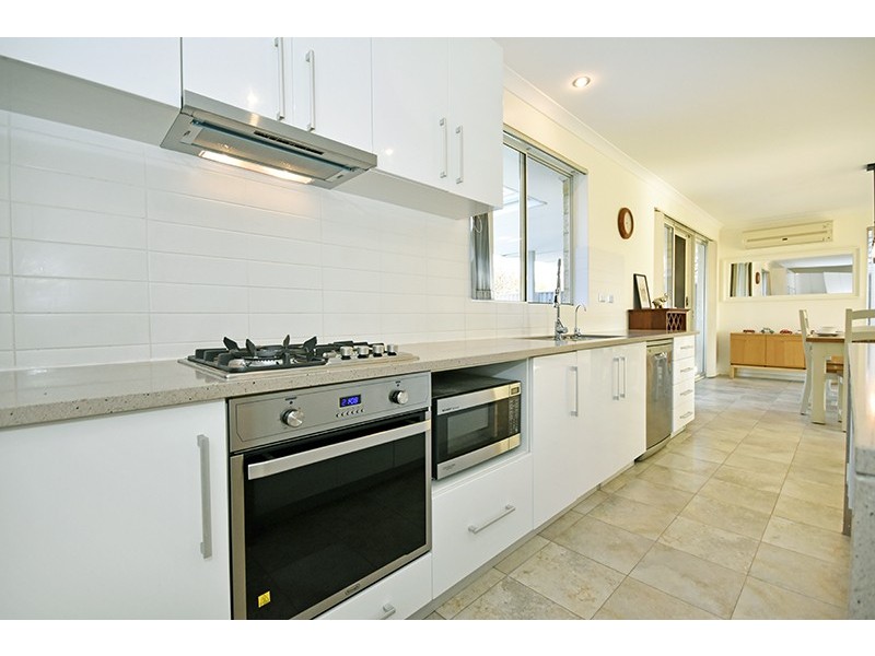 21 Waite Ridge, Aveley WA 6069