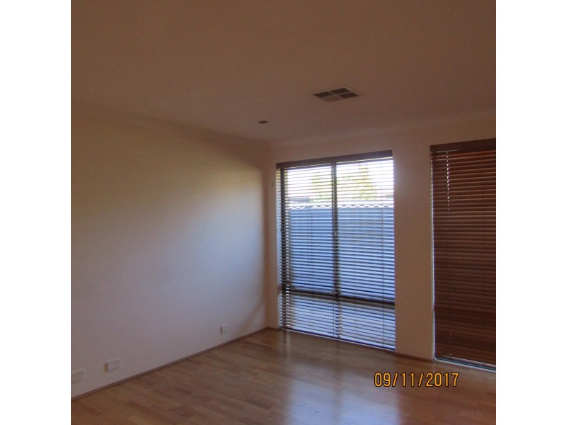 14 Devereux Crescent, Aveley WA 6069