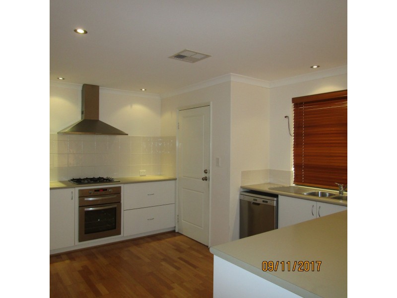 14 Devereux Crescent, Aveley WA 6069