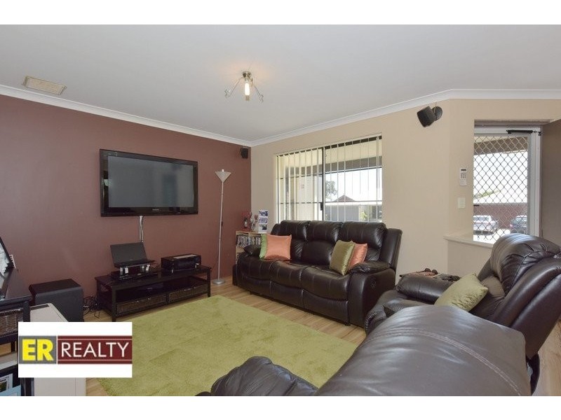 8 Hoyton Close, Ellenbrook WA 6069