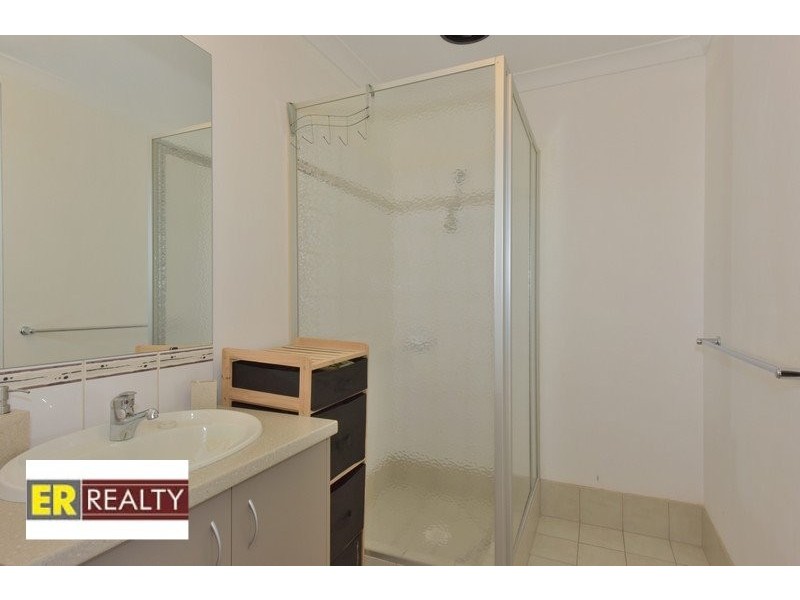 8 Hoyton Close, Ellenbrook WA 6069