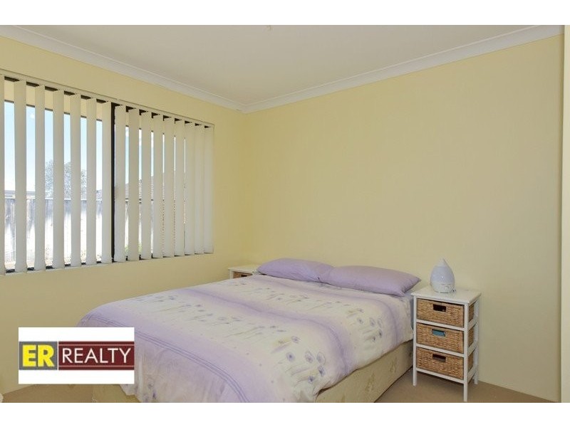 8 Hoyton Close, Ellenbrook WA 6069