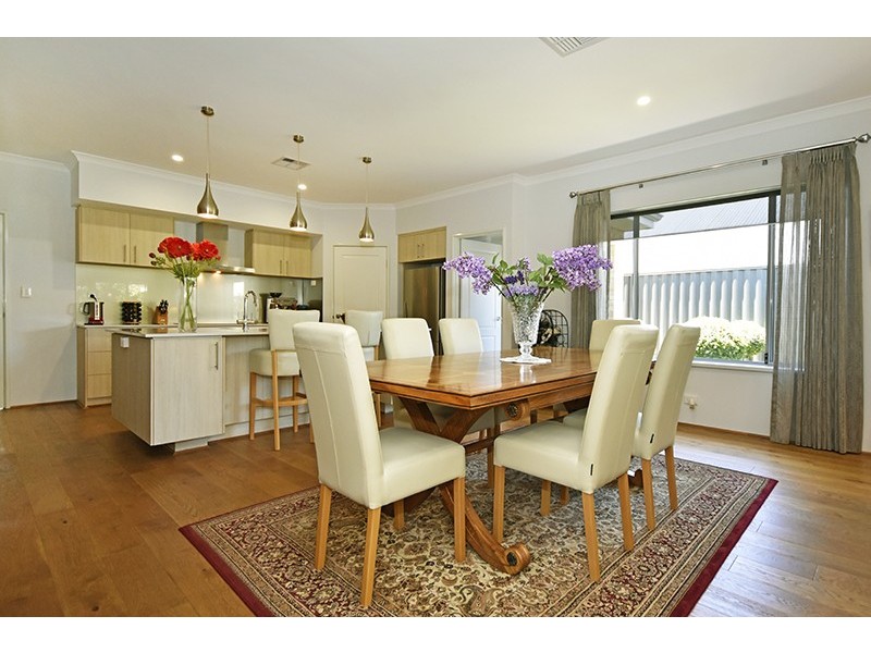 34 Carmen Circuit, The Vines WA 6069