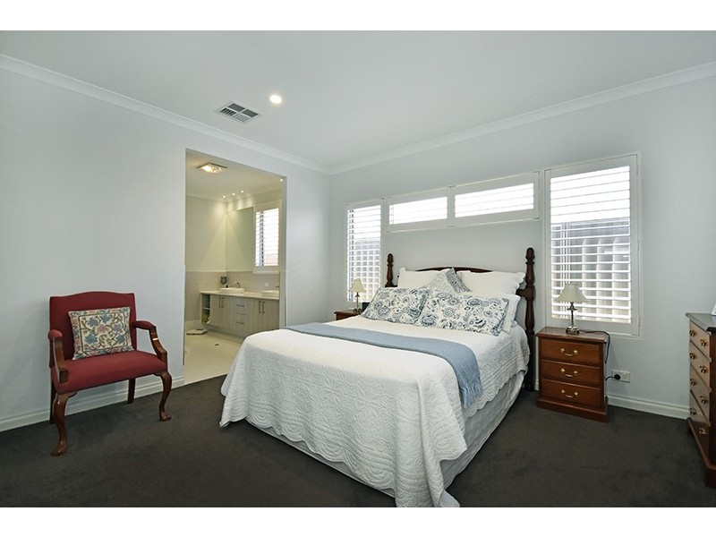 34 Carmen Circuit, The Vines WA 6069