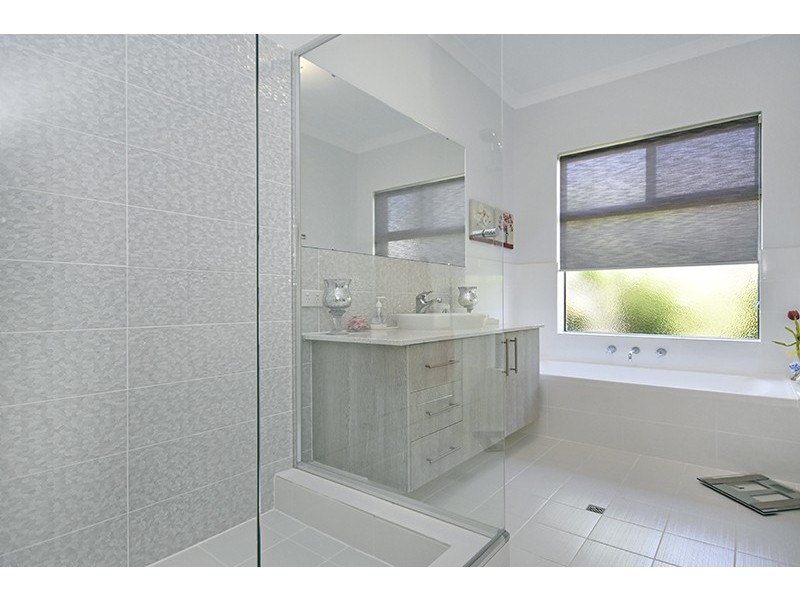 34 Carmen Circuit, The Vines WA 6069