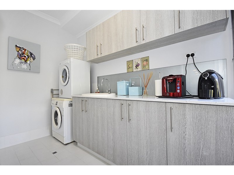 34 Carmen Circuit, The Vines WA 6069