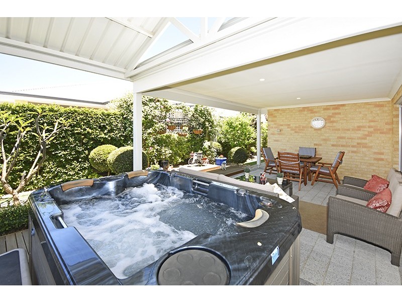 34 Carmen Circuit, The Vines WA 6069