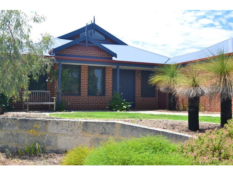8 Exmoor Lane, Henley Brook WA 6055