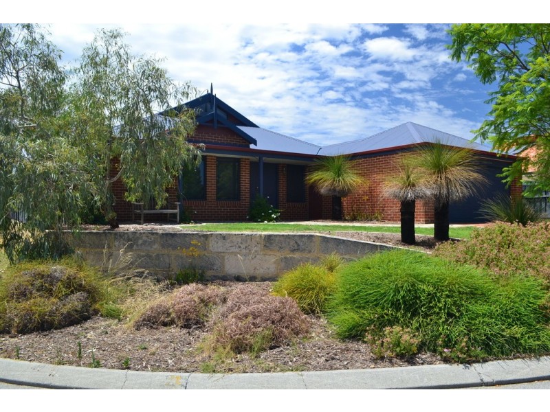 8 Exmoor Lane, Henley Brook WA 6055