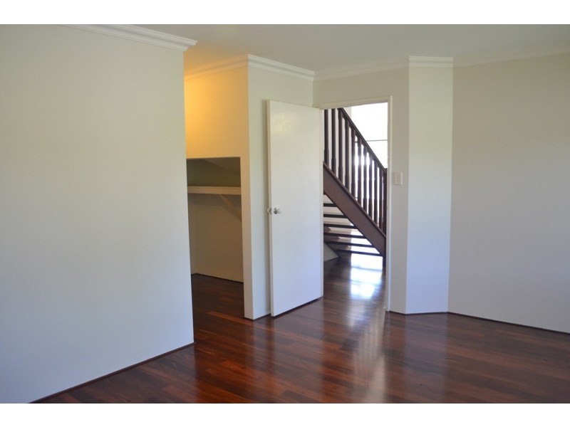 8 Exmoor Lane, Henley Brook WA 6055