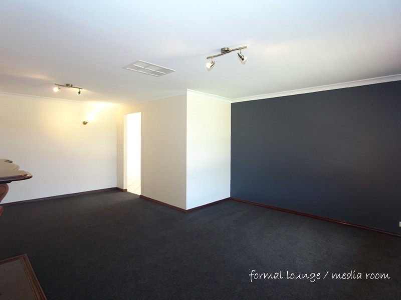 3 Kalgan Court, Ellenbrook WA 6069