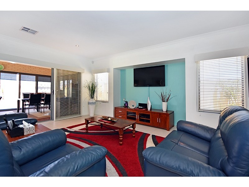 70 Westgrove Drive, Ellenbrook WA 6069