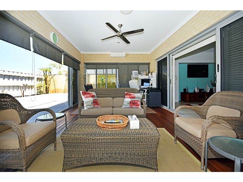 70 Westgrove Drive, Ellenbrook WA 6069