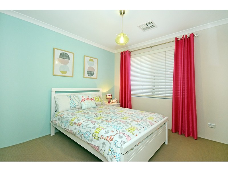 70 Westgrove Drive, Ellenbrook WA 6069